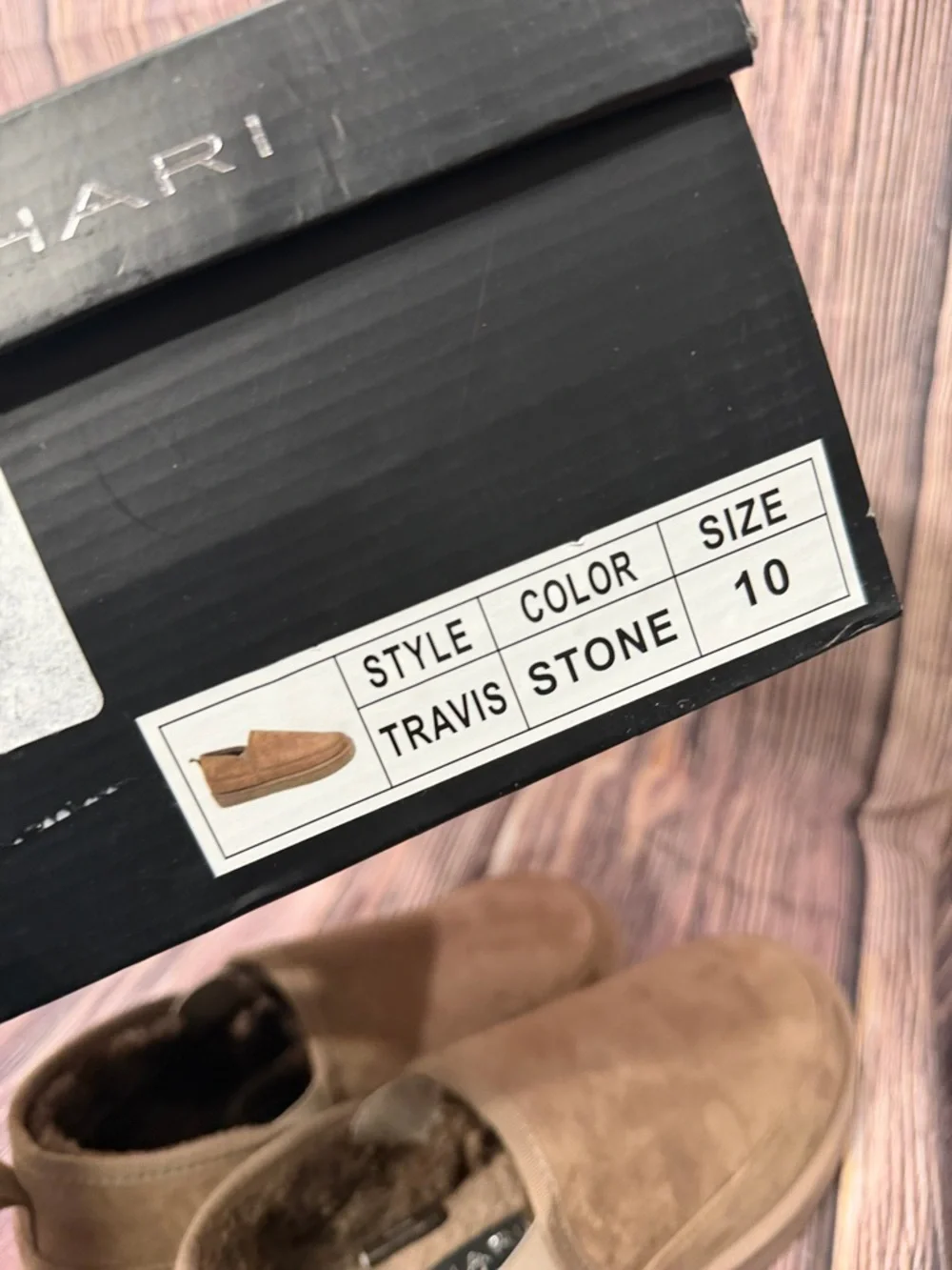 Tahari Travis Faux Fur Lined Slip-On Shoes Size 10 Taupe new with tags